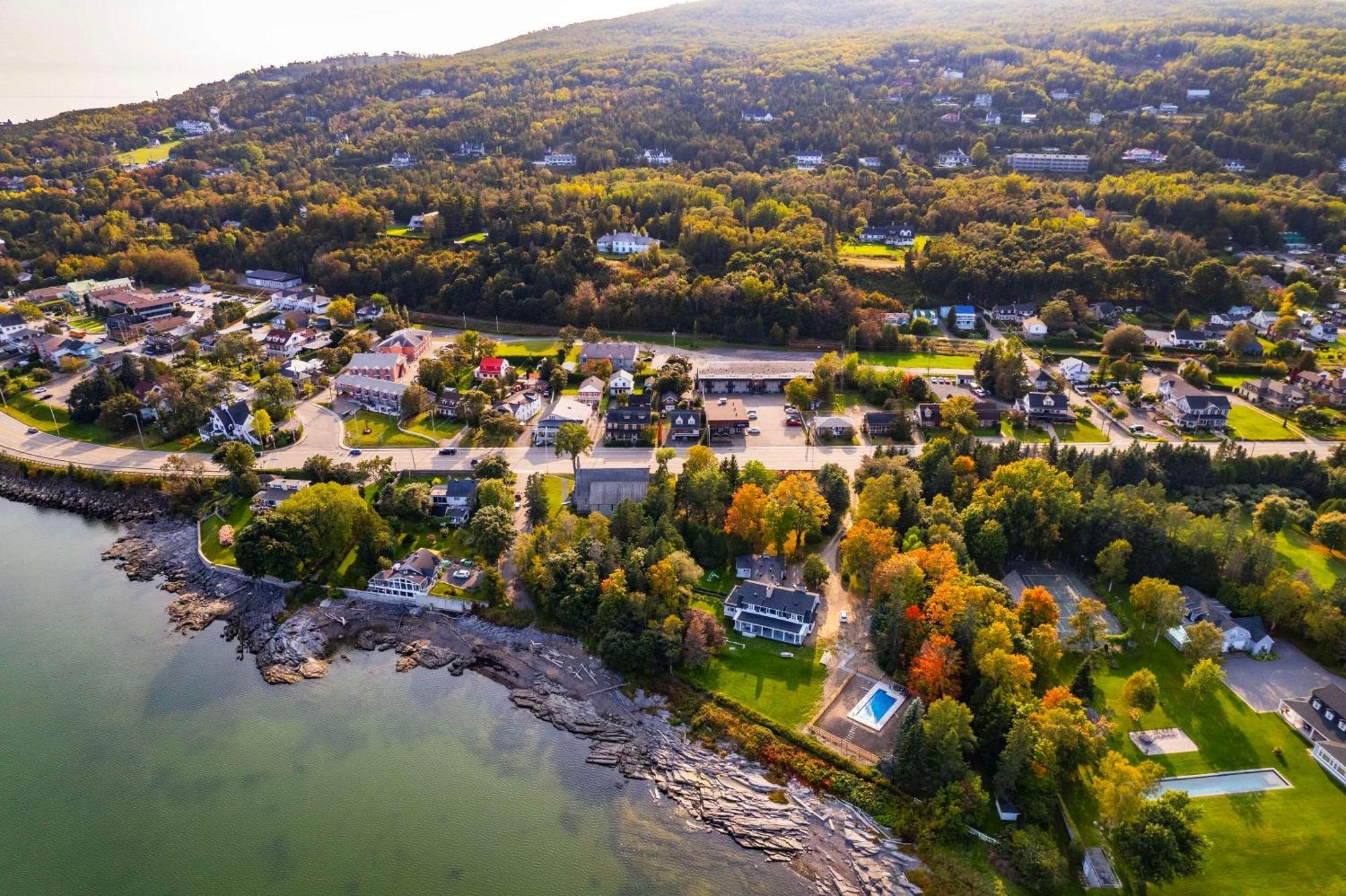 Clarion Pointe La Malbaie Hotell Exteriör bild