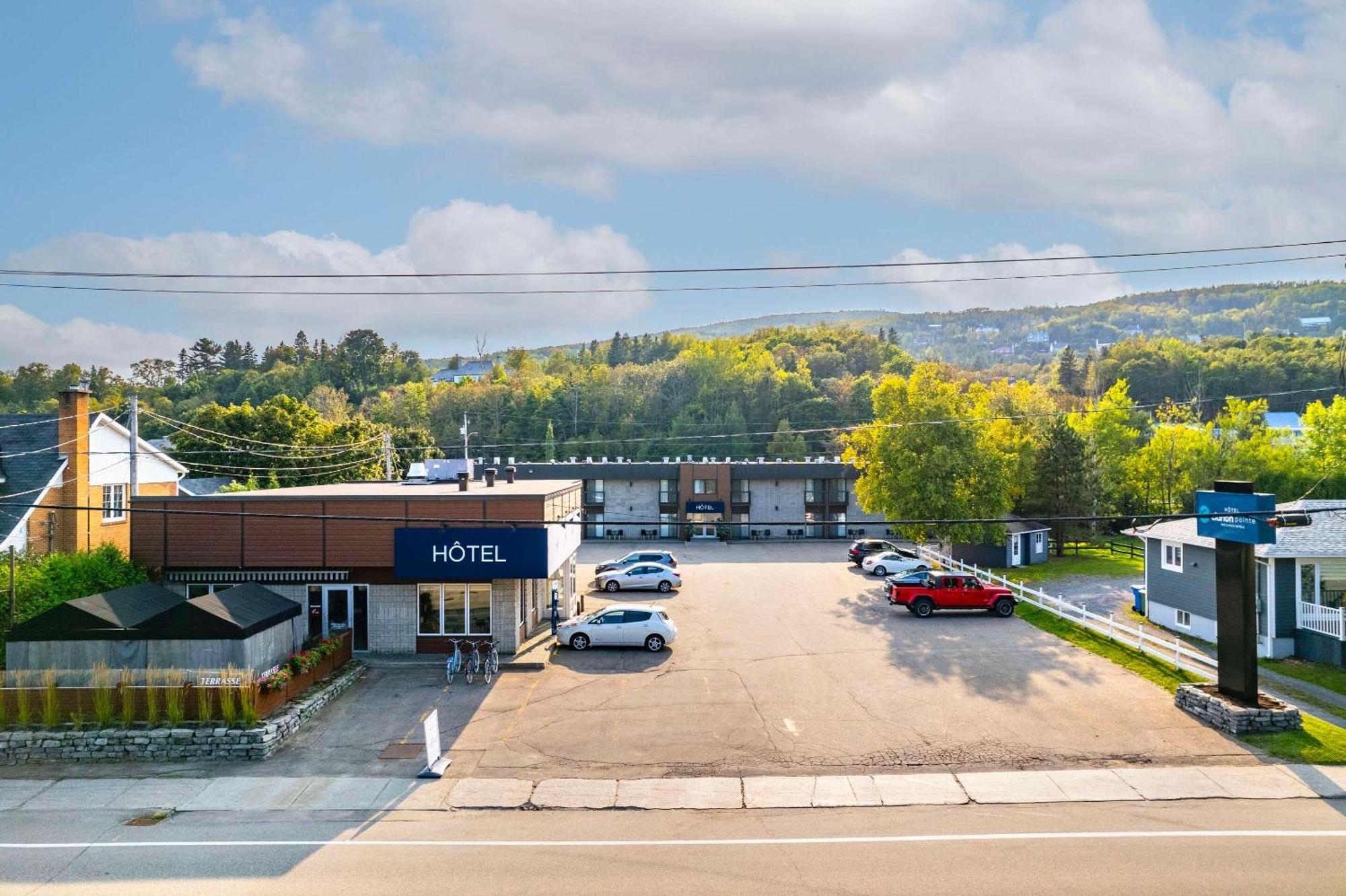 Clarion Pointe La Malbaie Hotell Exteriör bild